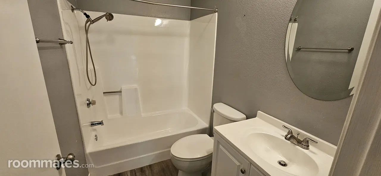 Profile photo 3 of 11