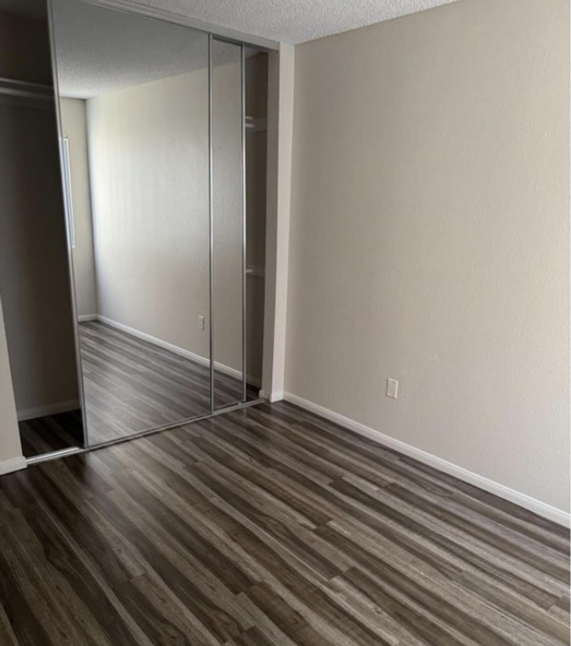 Profile photo 3 of 7