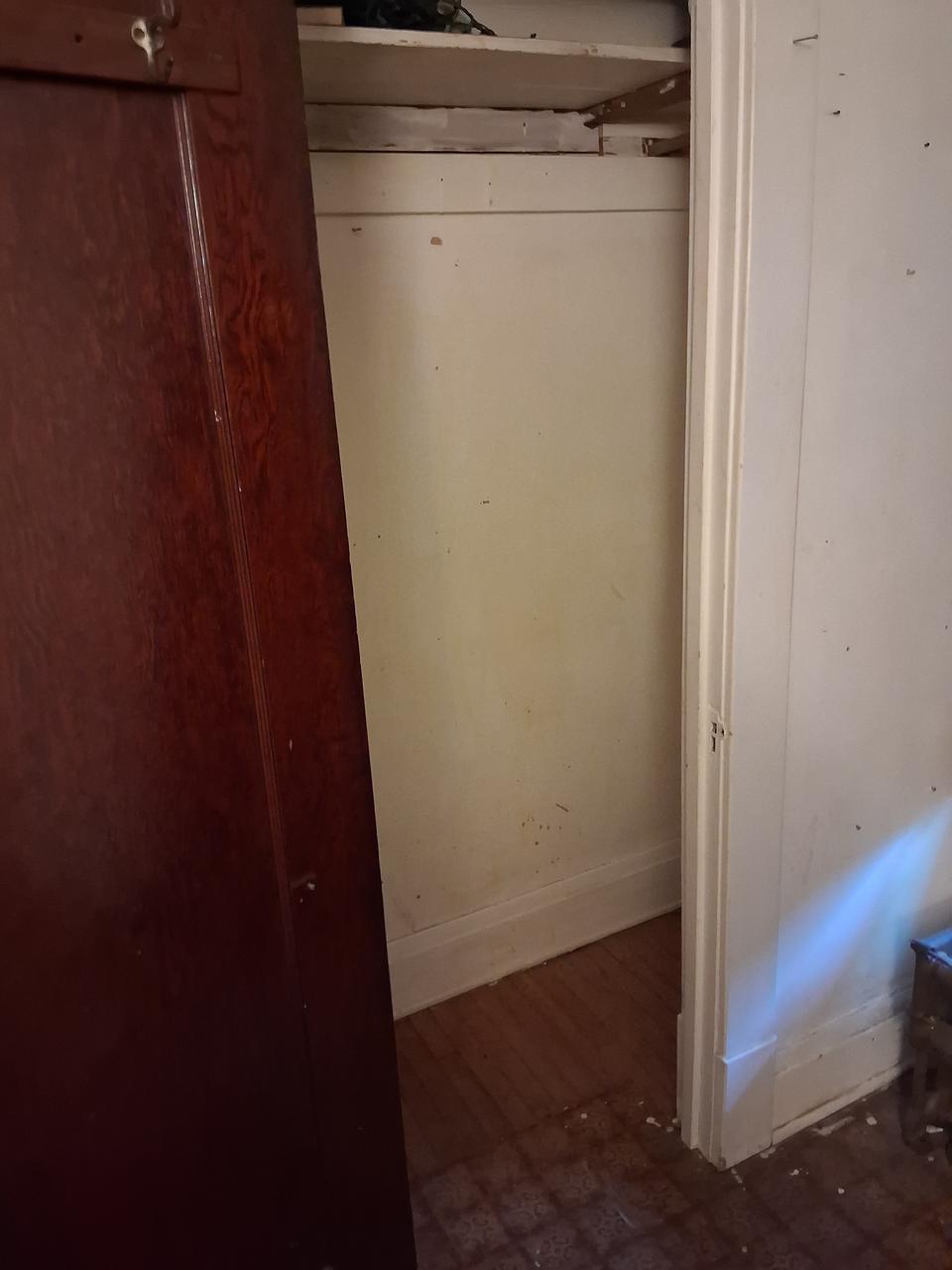 Profile photo 1 of 7