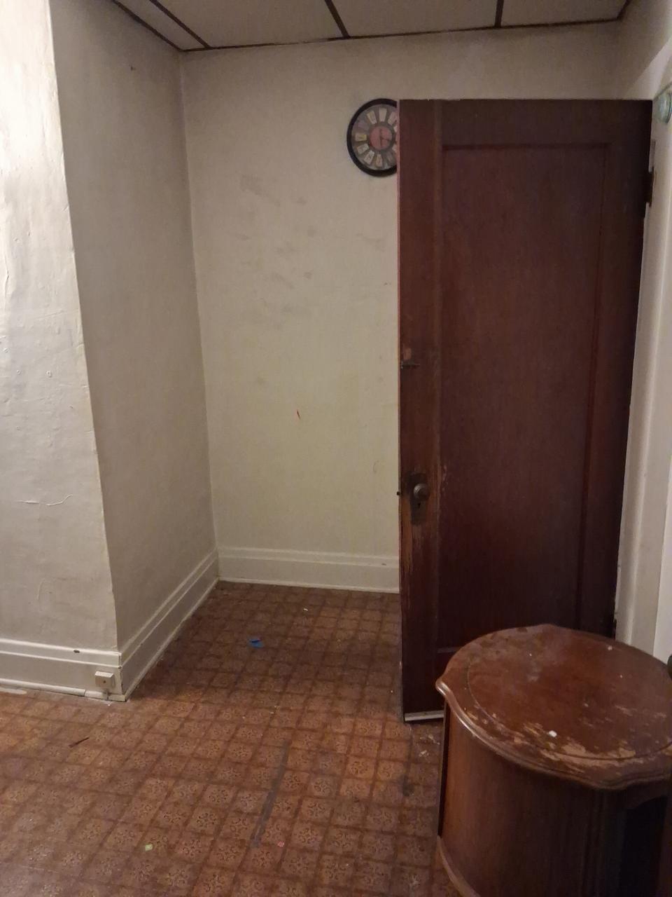 Profile photo 3 of 7