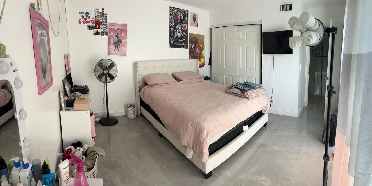 Profile photo 2 of 5