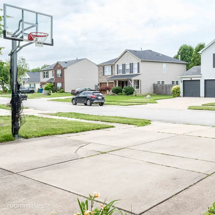 Room for rent in Indianapolis, IN $750, house