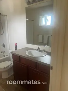 Room for rent in Lacey, WA $1200, house