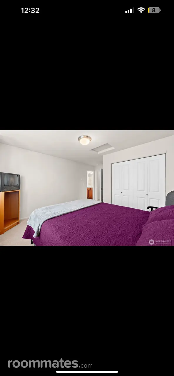 Profile photo 6 of 14