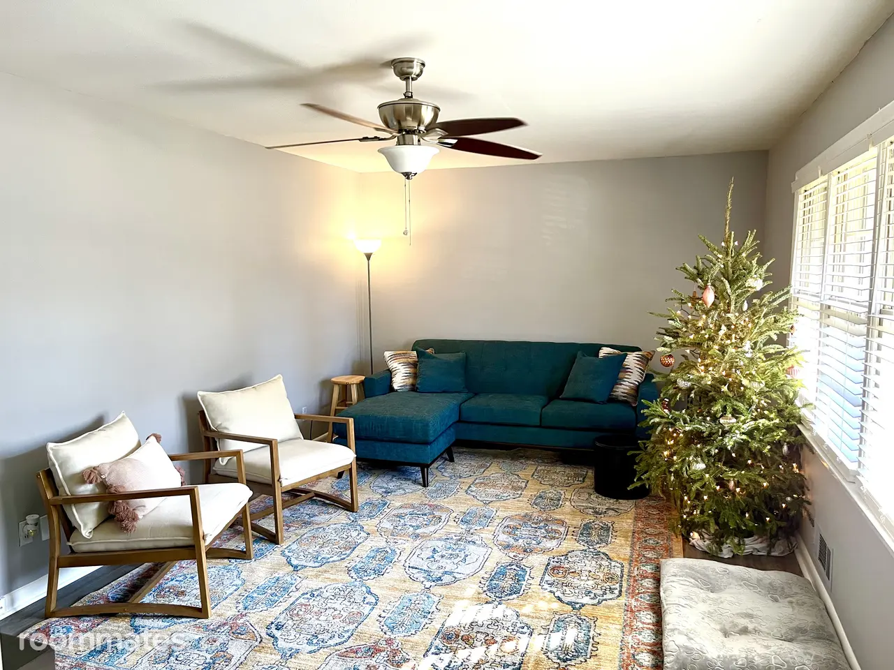 Profile photo 7 of 11