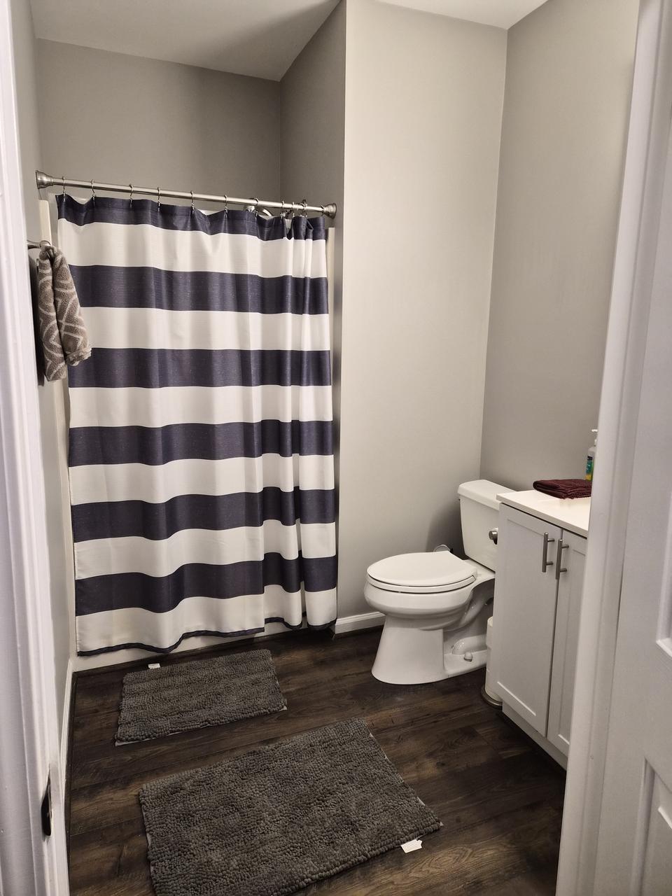 Profile photo 5 of 8