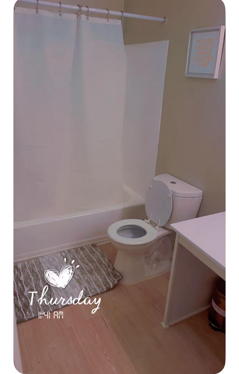 Profile photo 10 of 11