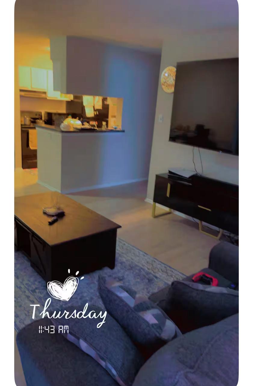 Profile photo 5 of 11