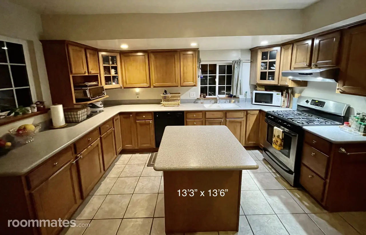 Profile photo 6 of 12