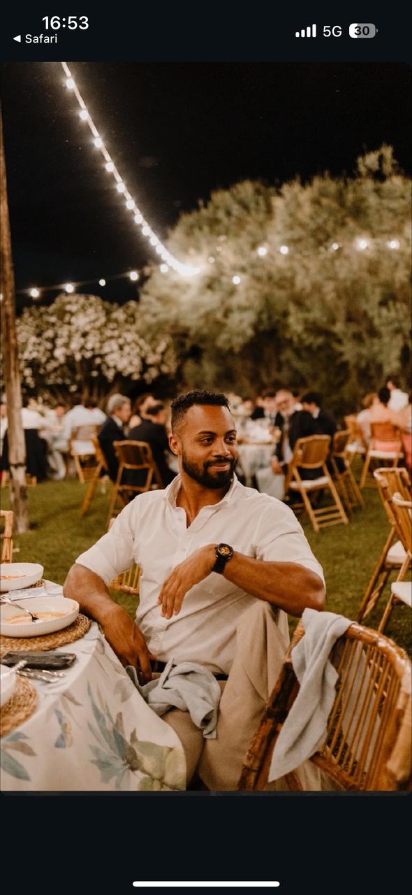 Profile photo 10 of 10