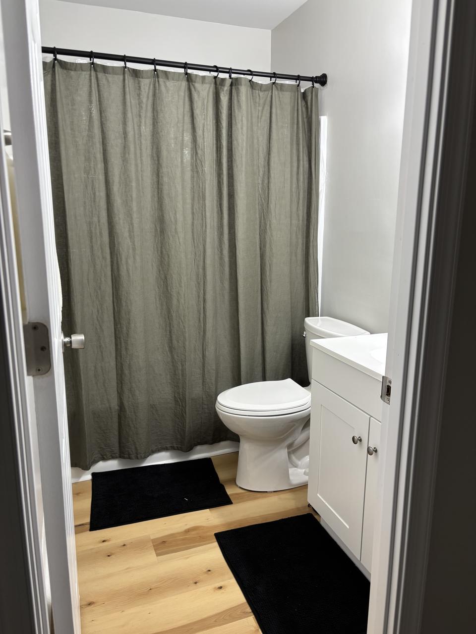 Profile photo 6 of 8