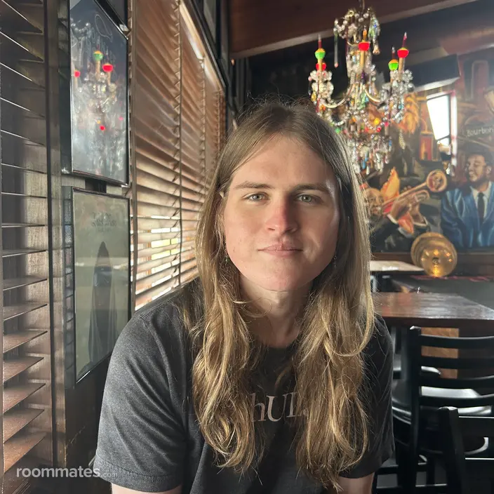 Roommate looking Urbana, IL, $900