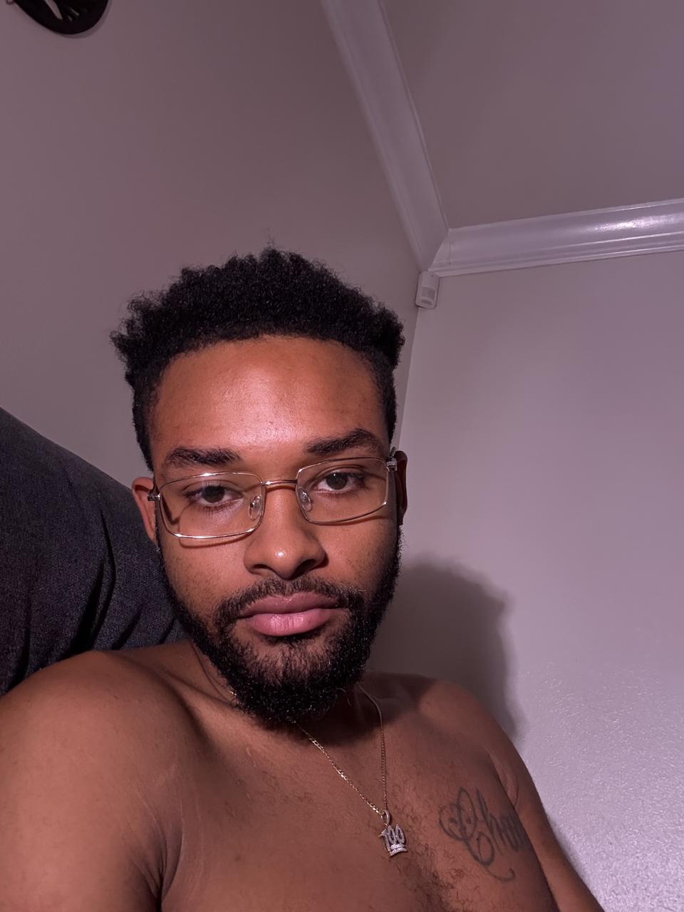 Profile photo 4 of 4