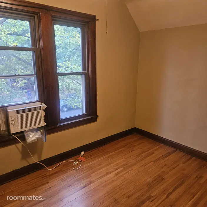 Room for rent in Minneapolis, MN $600, house