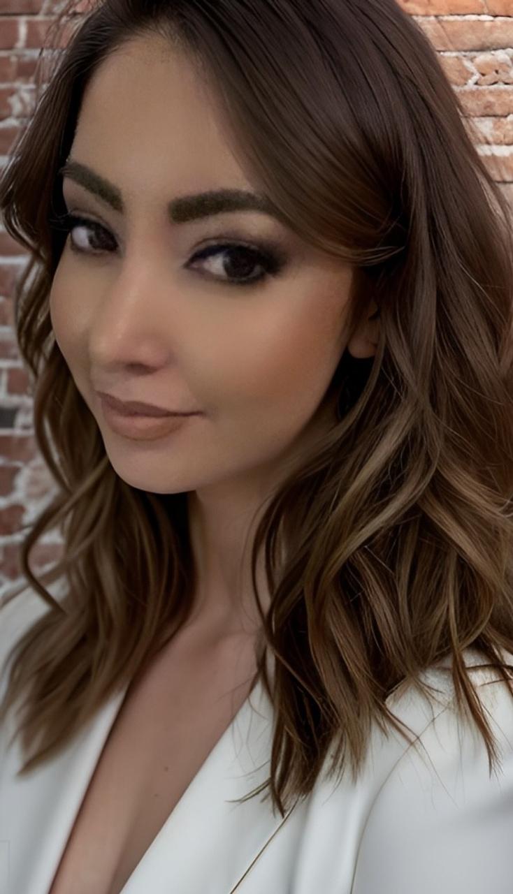 Profile photo 11 of 11