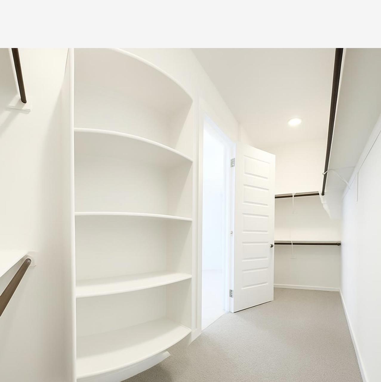 Profile photo 6 of 11