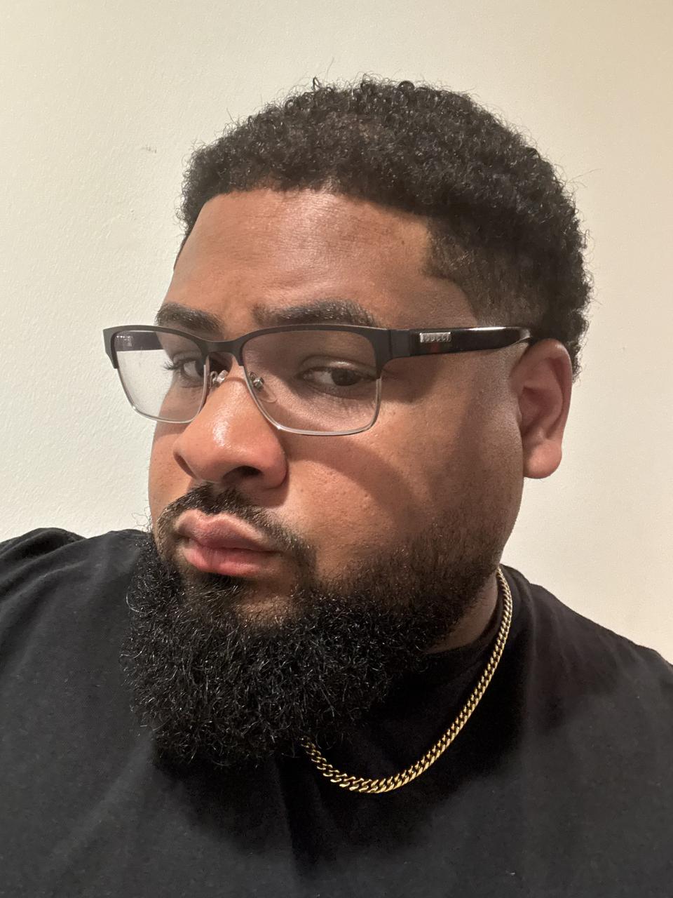 Profile photo 9 of 9