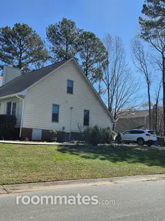 Room for rent in Durham, NC $700, house