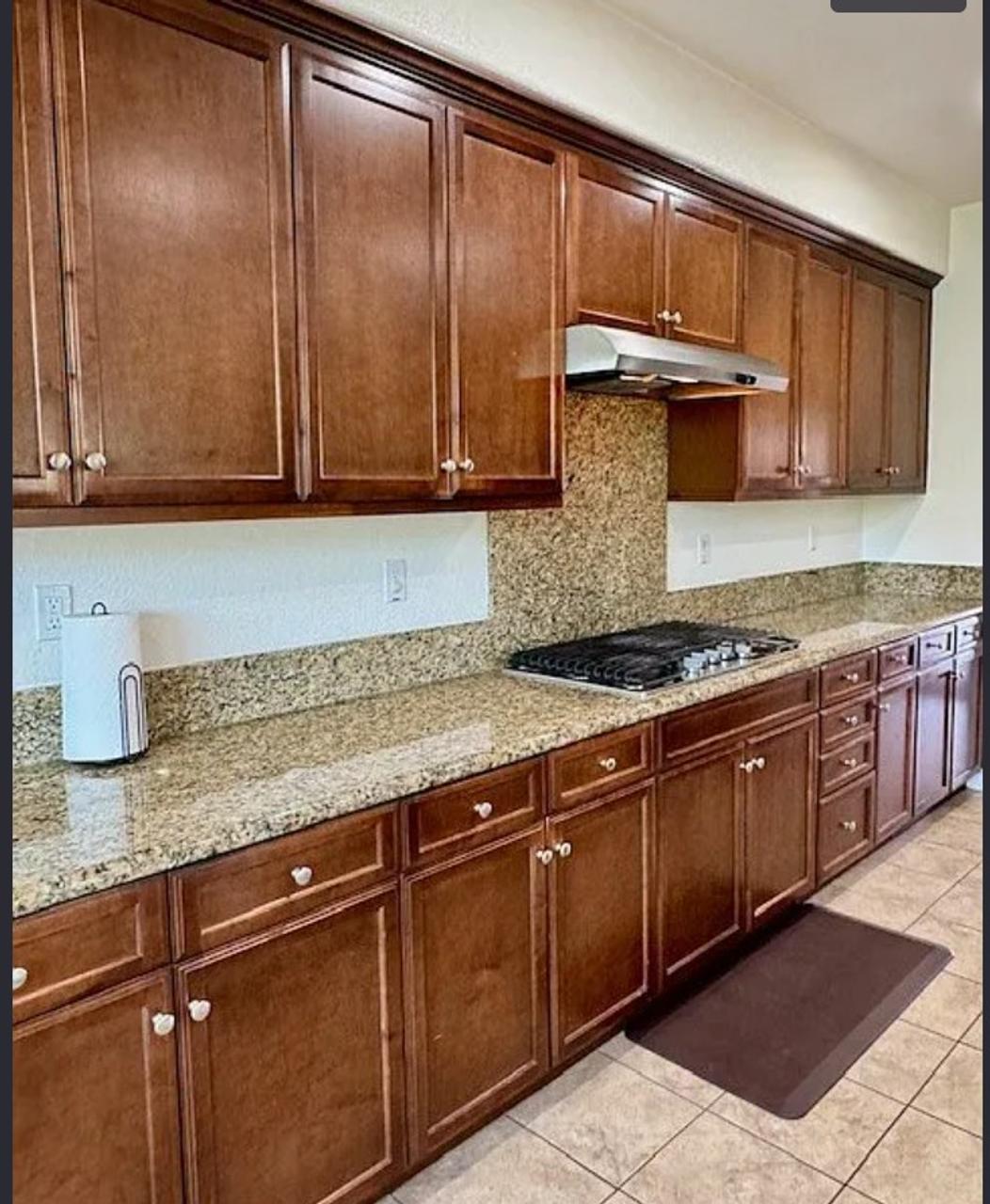 Profile photo 7 of 11