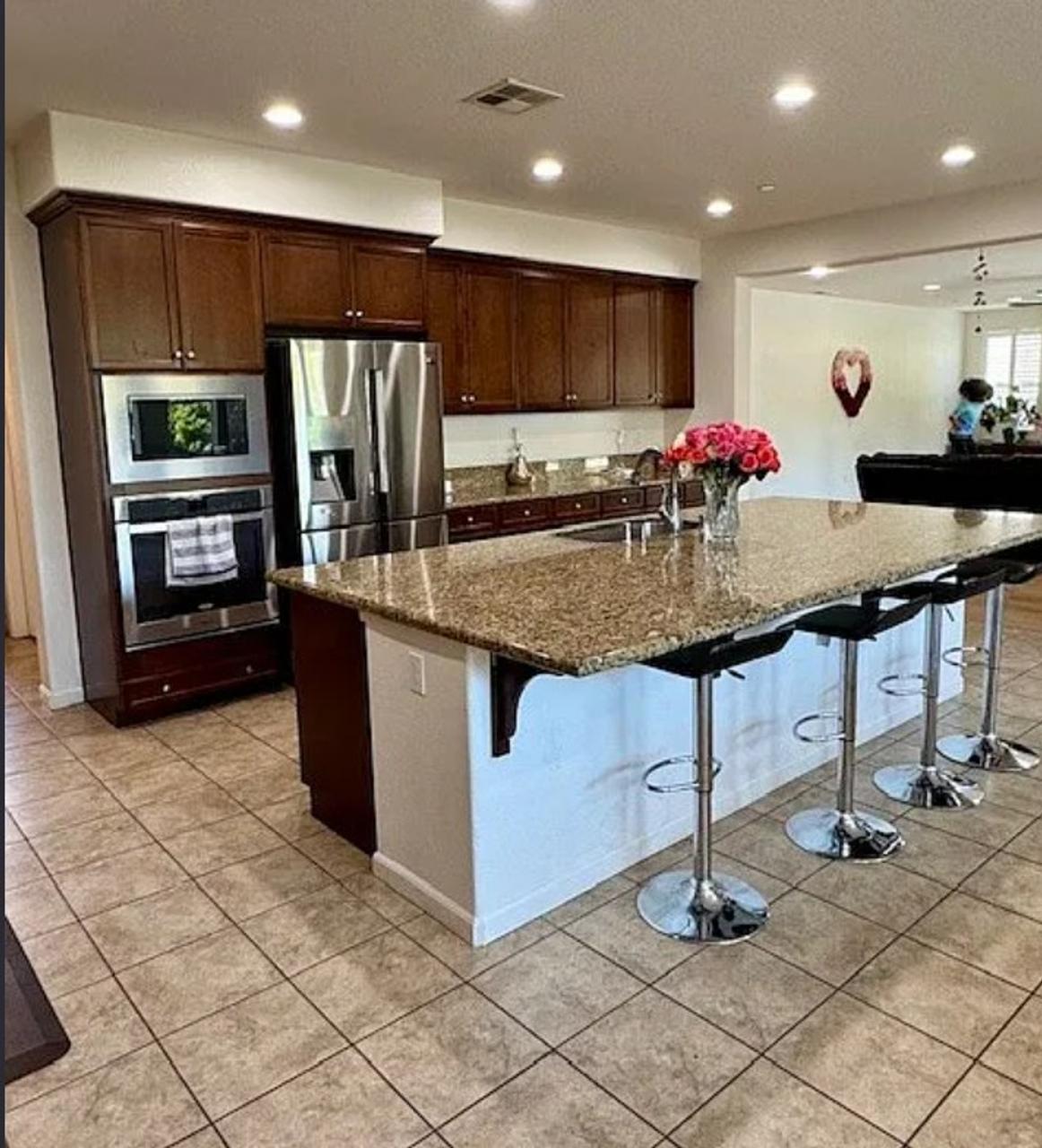 Profile photo 1 of 11