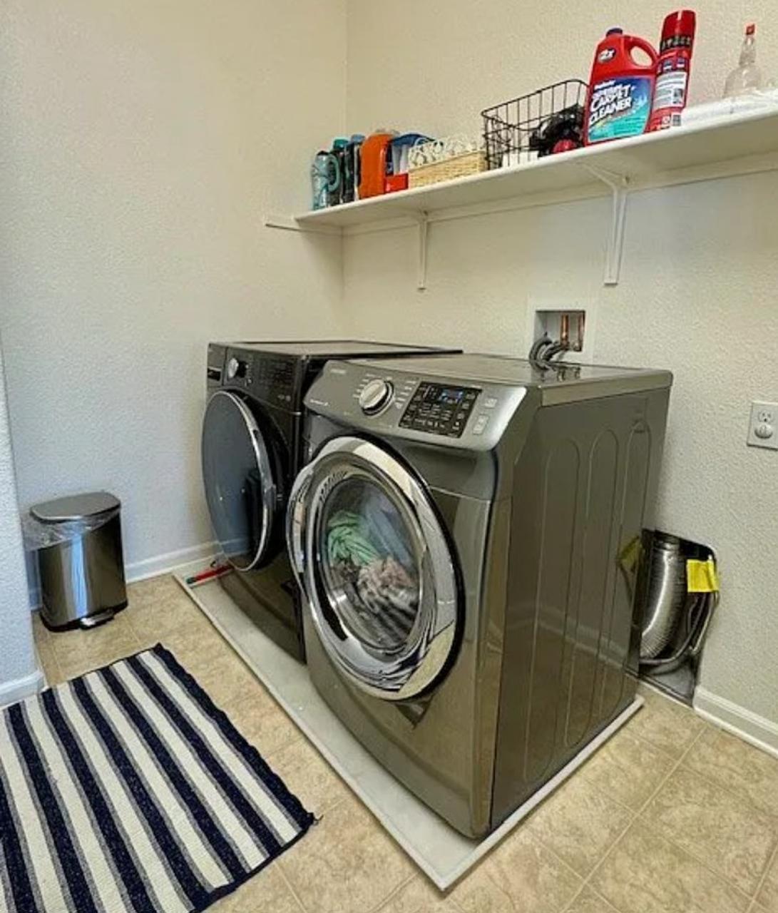 Profile photo 3 of 11