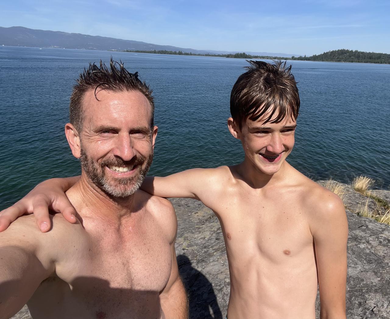 Profile photo 12 of 14