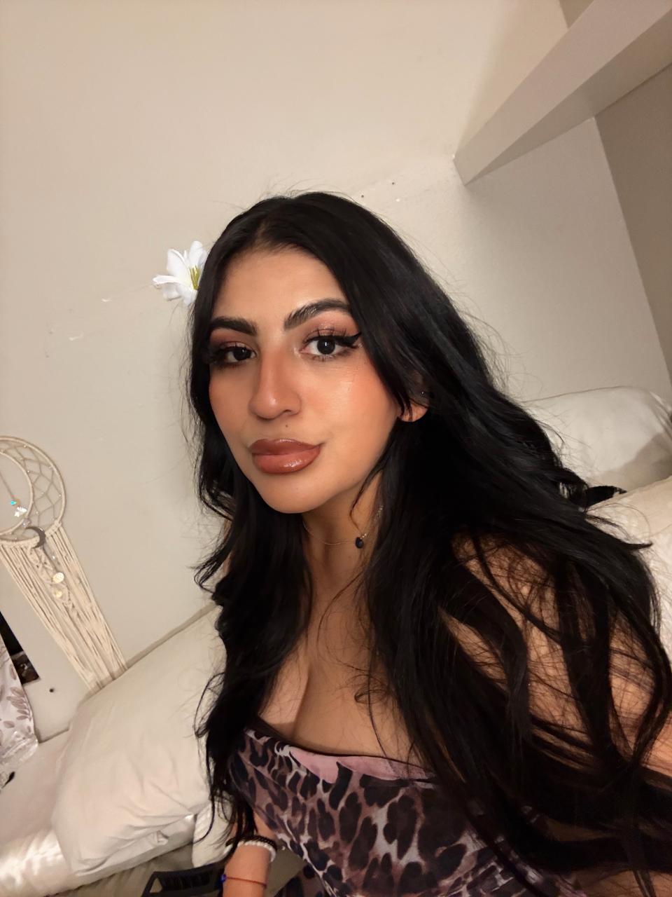 Profile photo 1 of 1