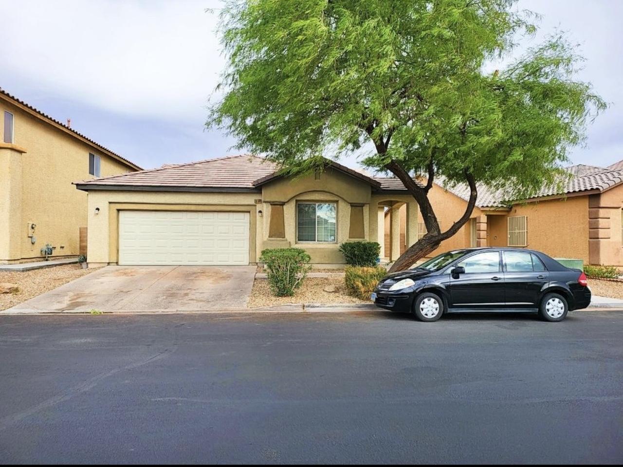 Profile photo 5 of 16