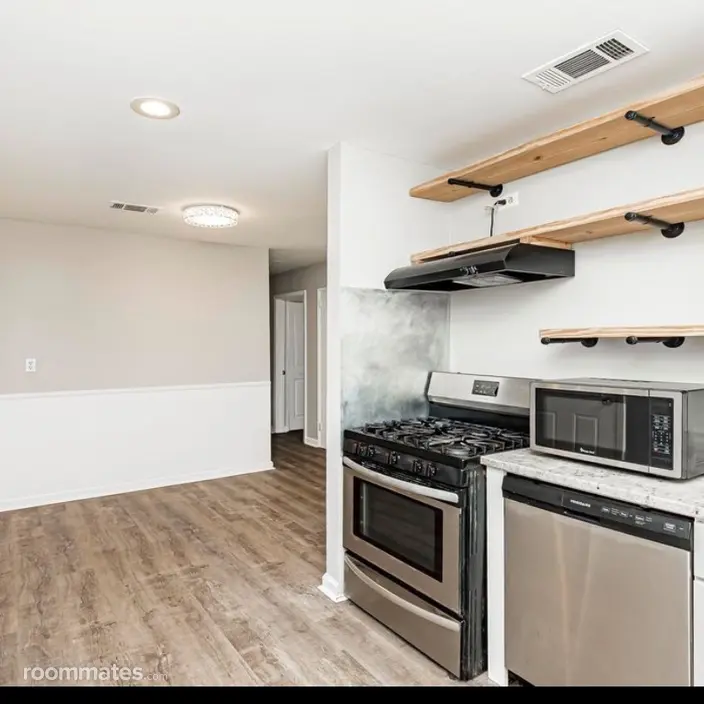 Room for rent in Baton Rouge, LA $675, house