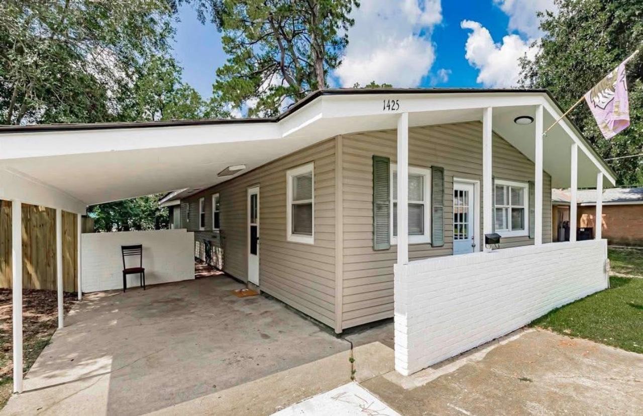 Profile photo 2 of 9