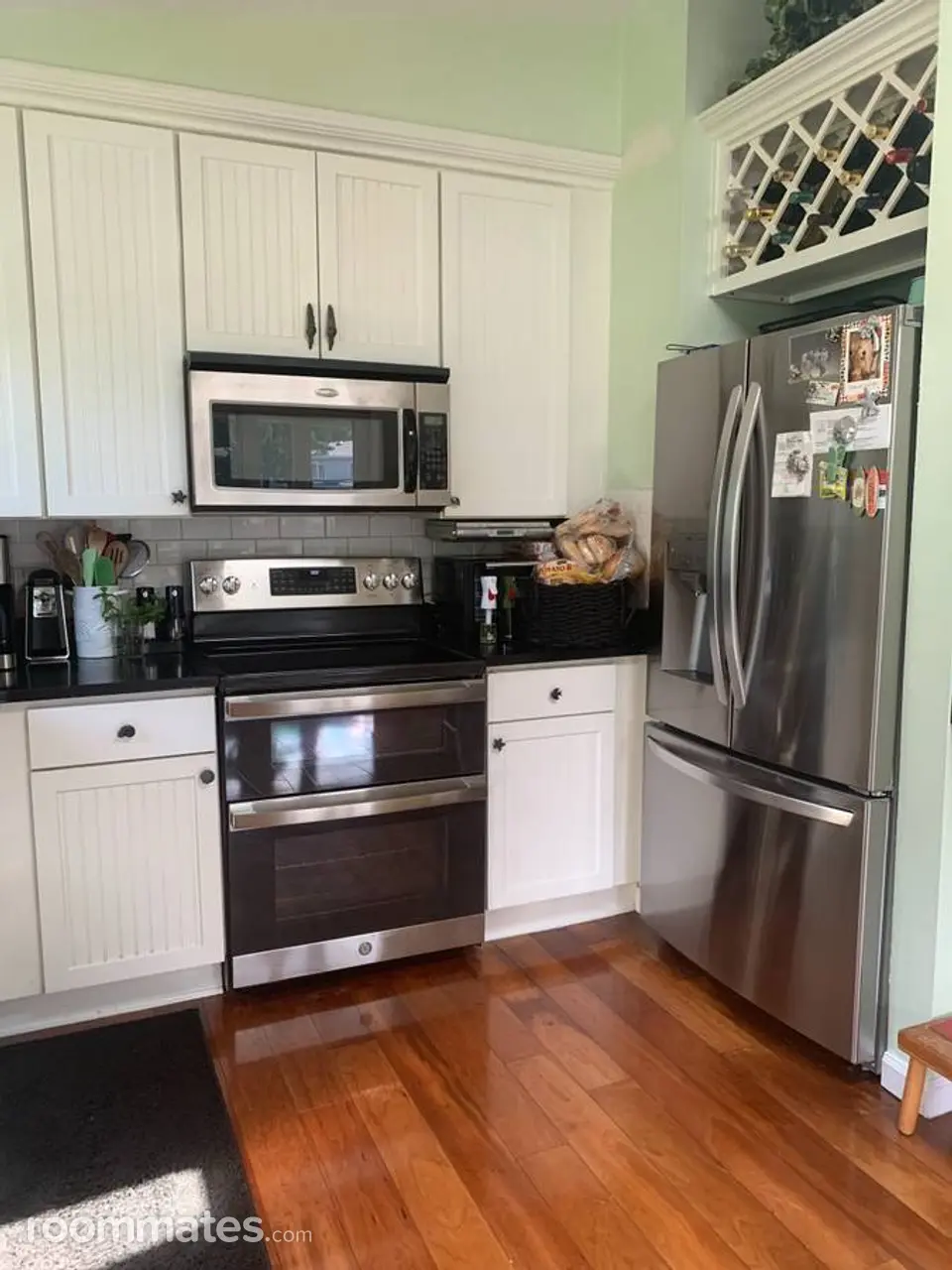 Profile photo 7 of 11