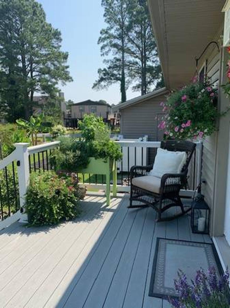 Profile photo 3 of 11