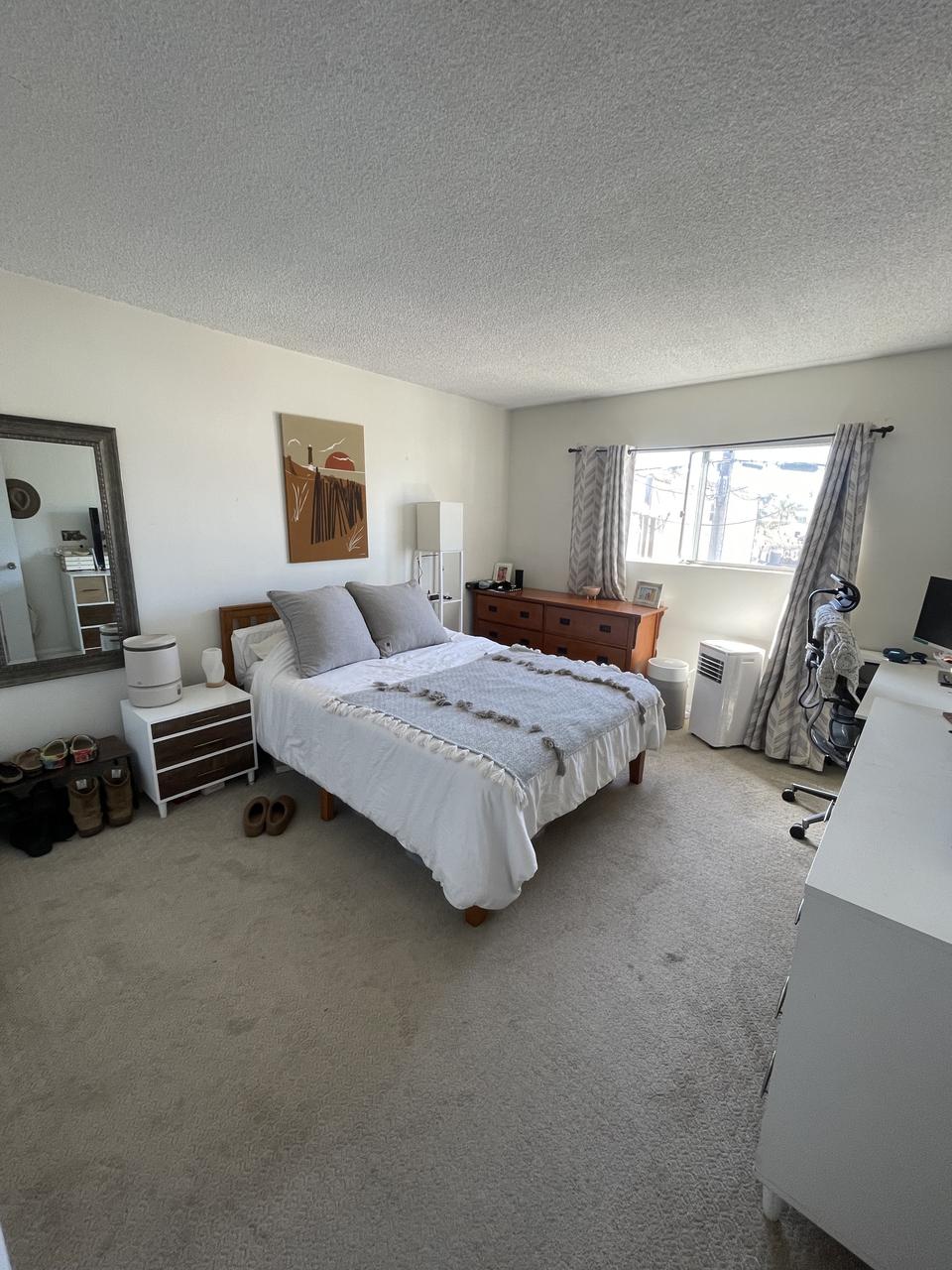 Profile photo 1 of 7