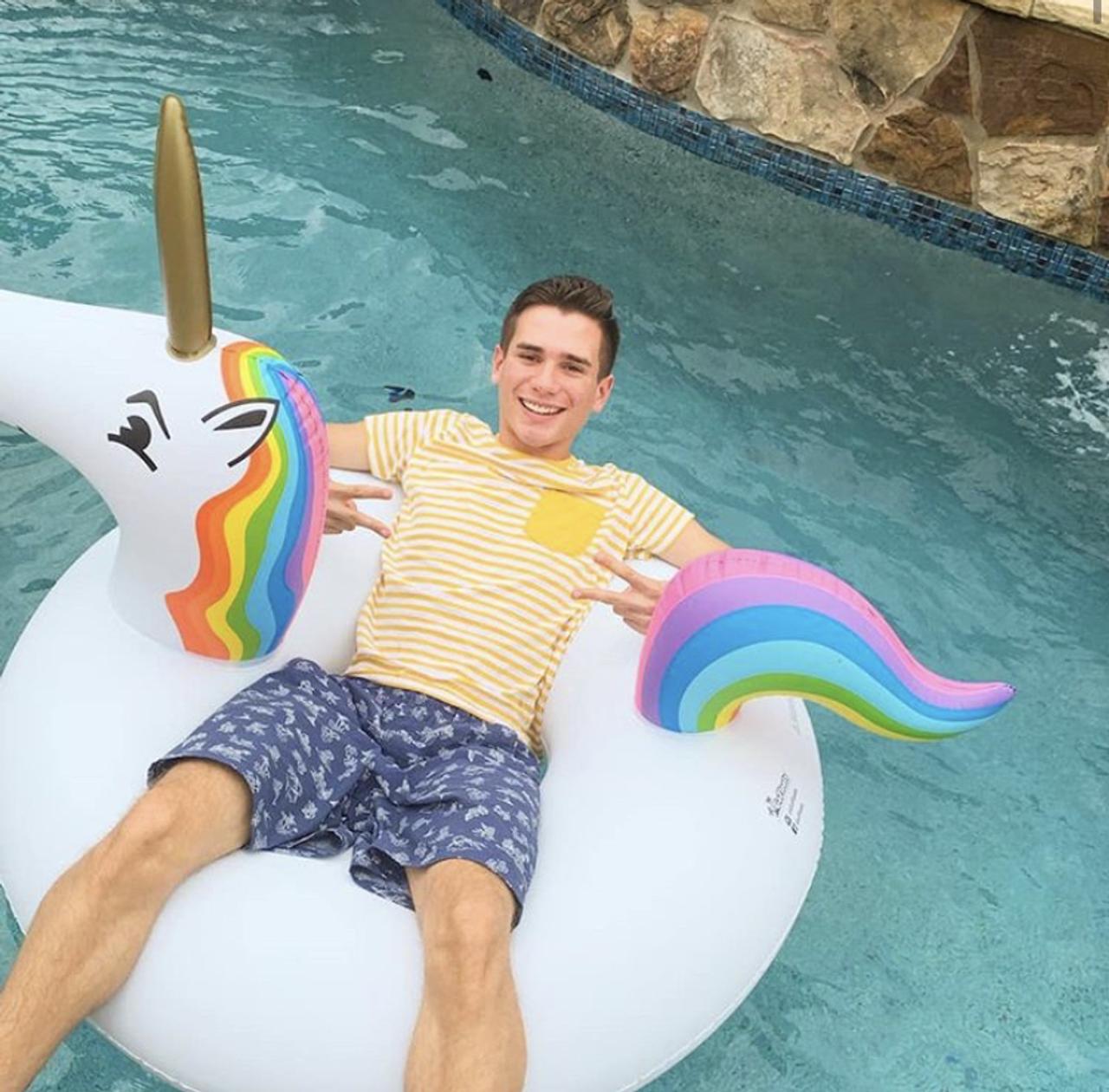 Profile photo 5 of 5