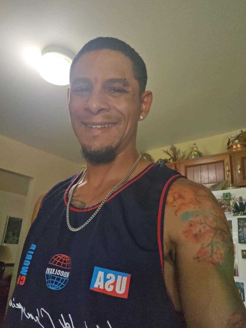 Profile photo 3 of 6