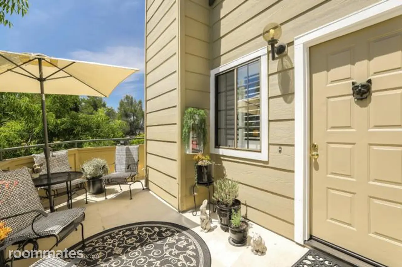 Profile photo 8 of 10