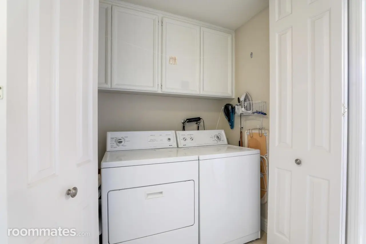 Profile photo 4 of 10