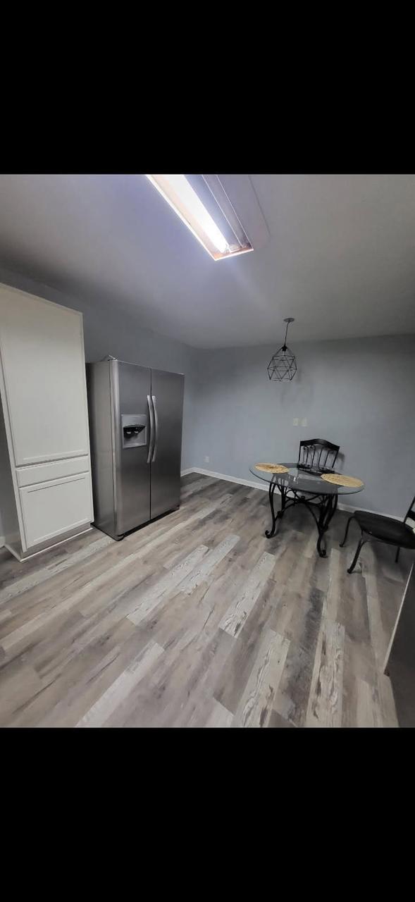 Profile photo 5 of 7