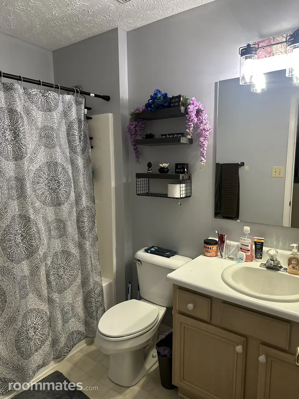 Profile photo 8 of 12