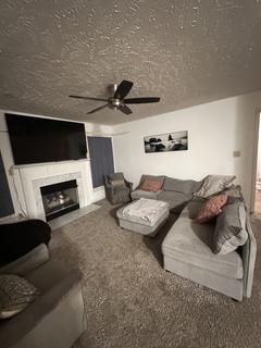 Room for rent in Fayetteville, NC $700, house