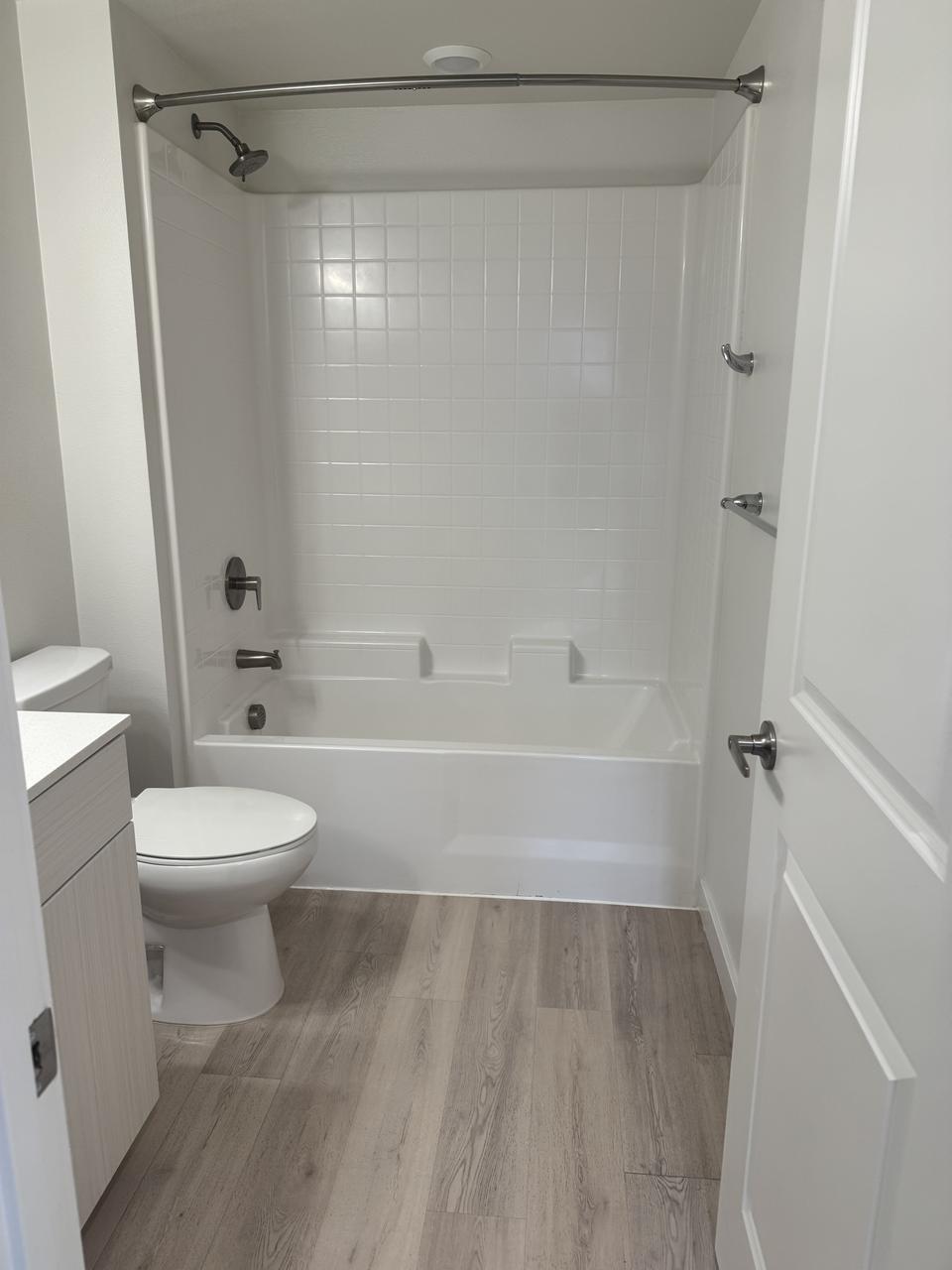 Profile photo 3 of 9