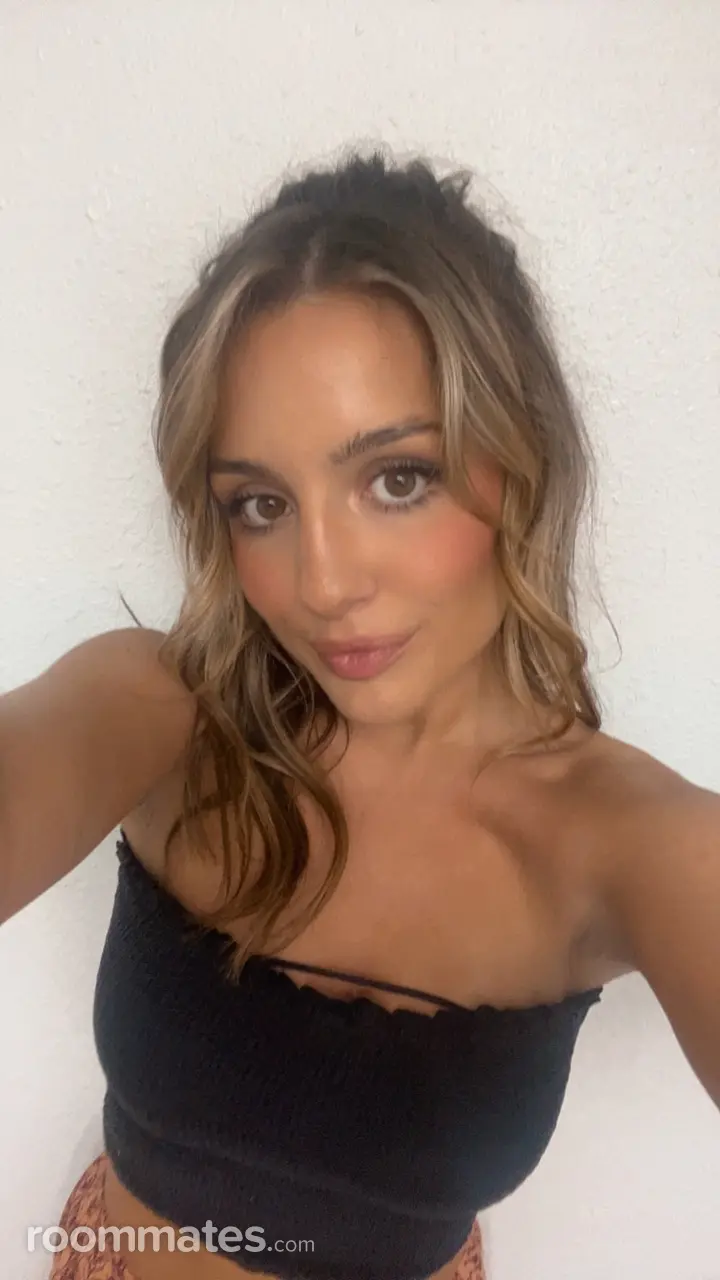 Profile photo 9 of 9