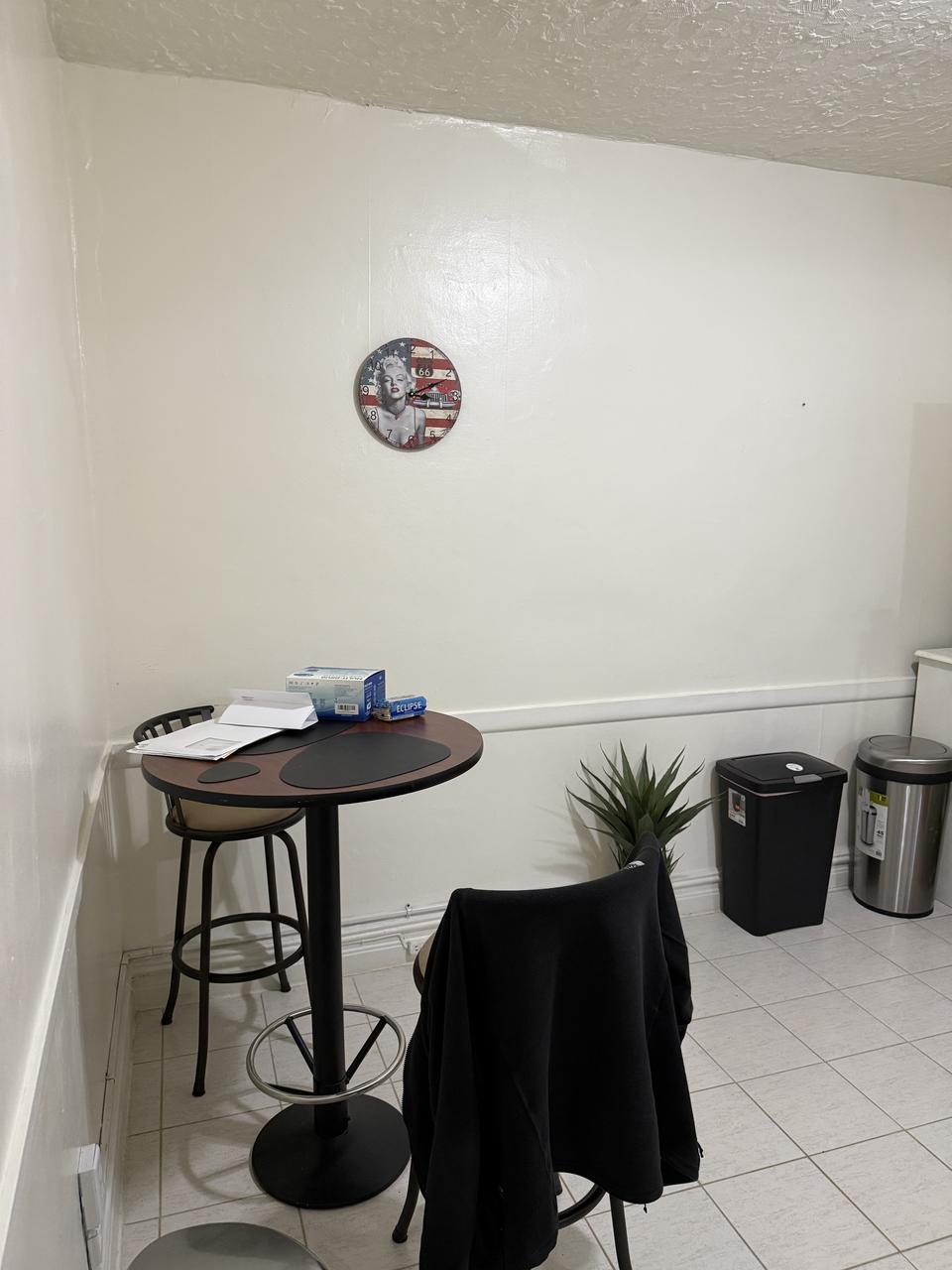 Profile photo 4 of 10