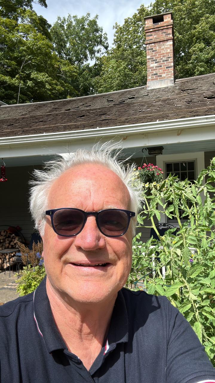 Profile photo 8 of 11