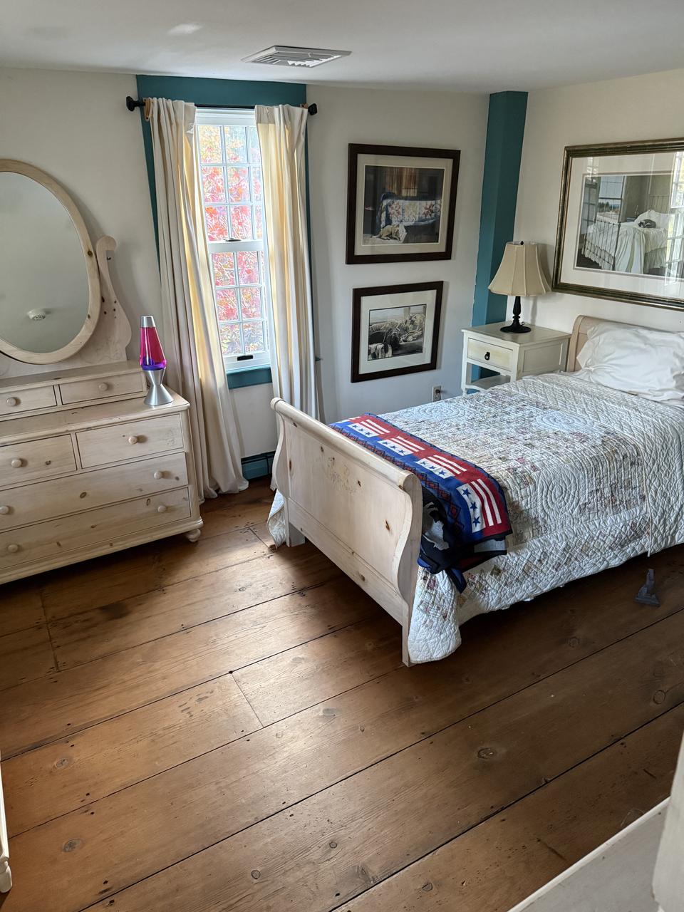 Profile photo 4 of 11