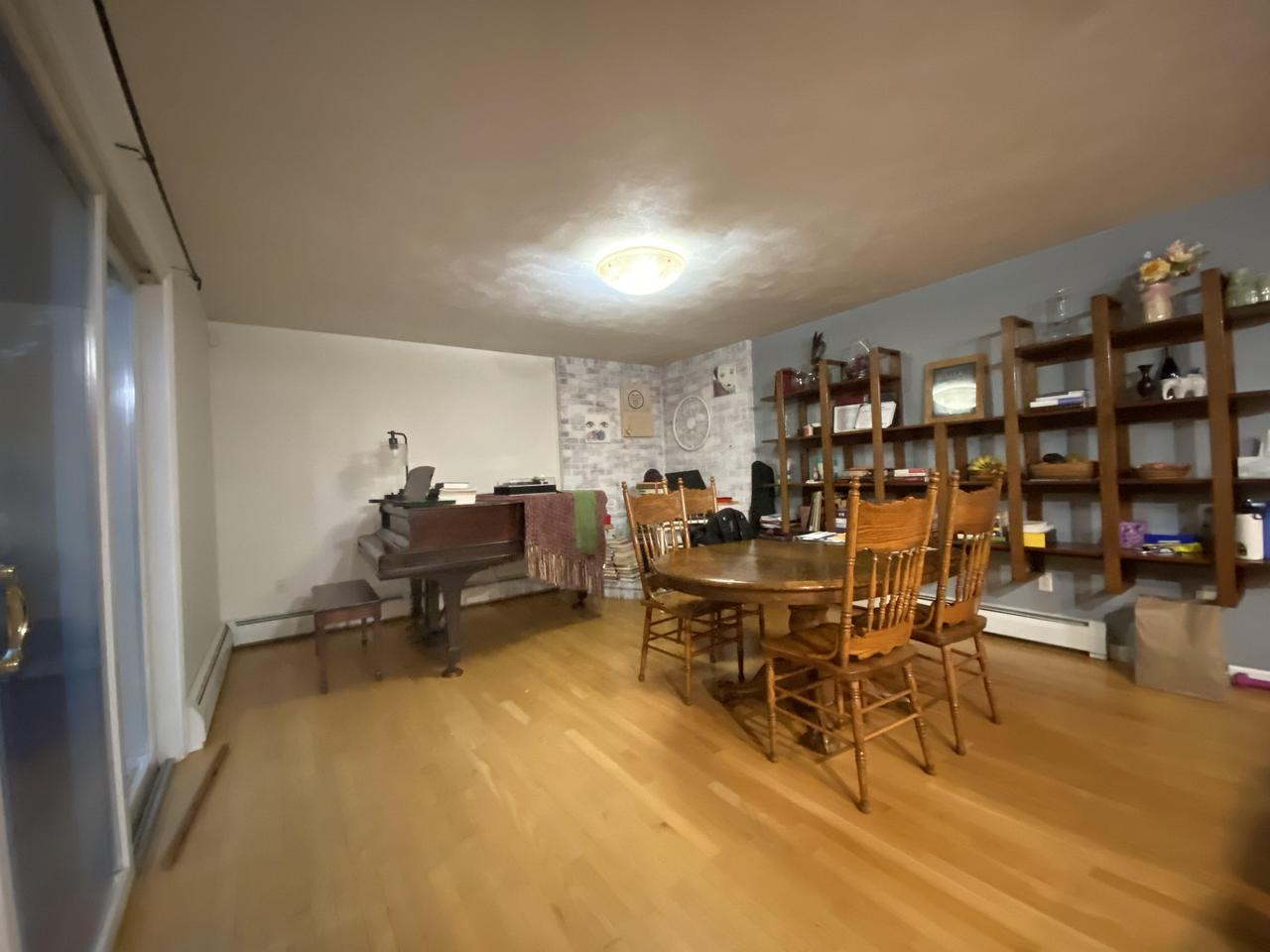 Profile photo 2 of 11