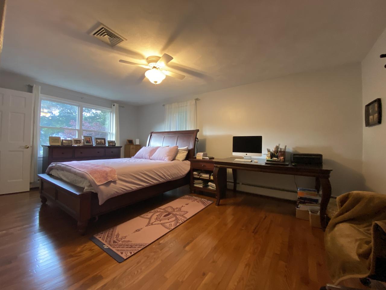 Profile photo 5 of 11