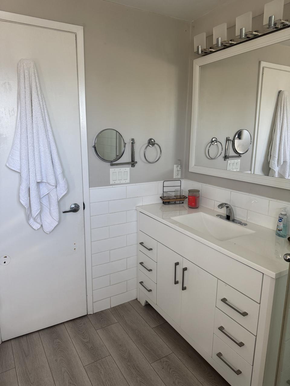 Profile photo 6 of 11