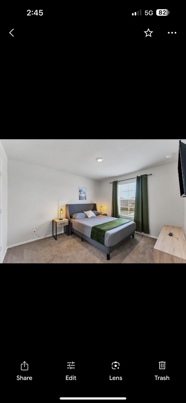 Profile photo 1 of 6