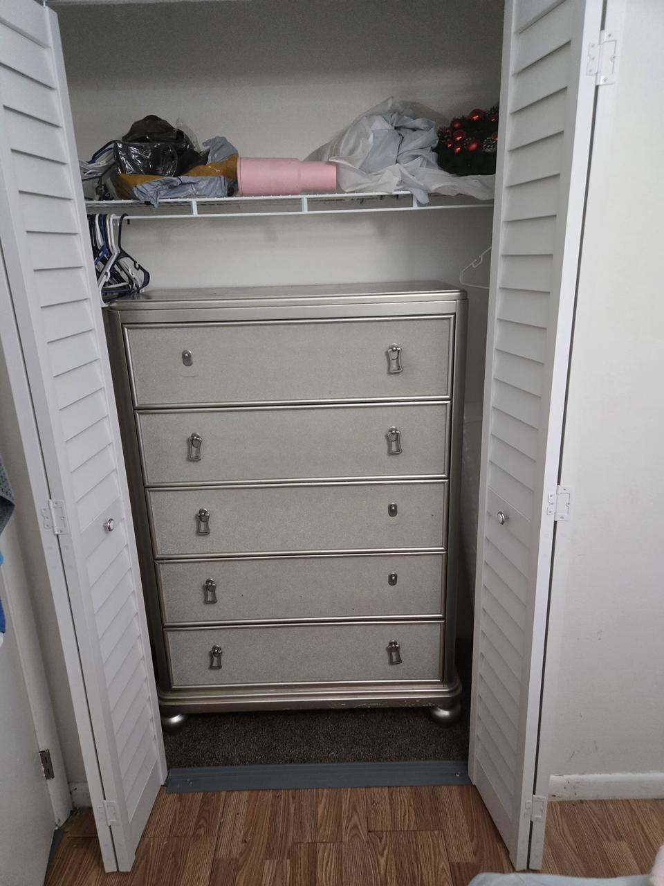 Profile photo 3 of 5